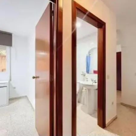 Charming 2-bedroom For Rent In Apartmán Cap-d'Ail
